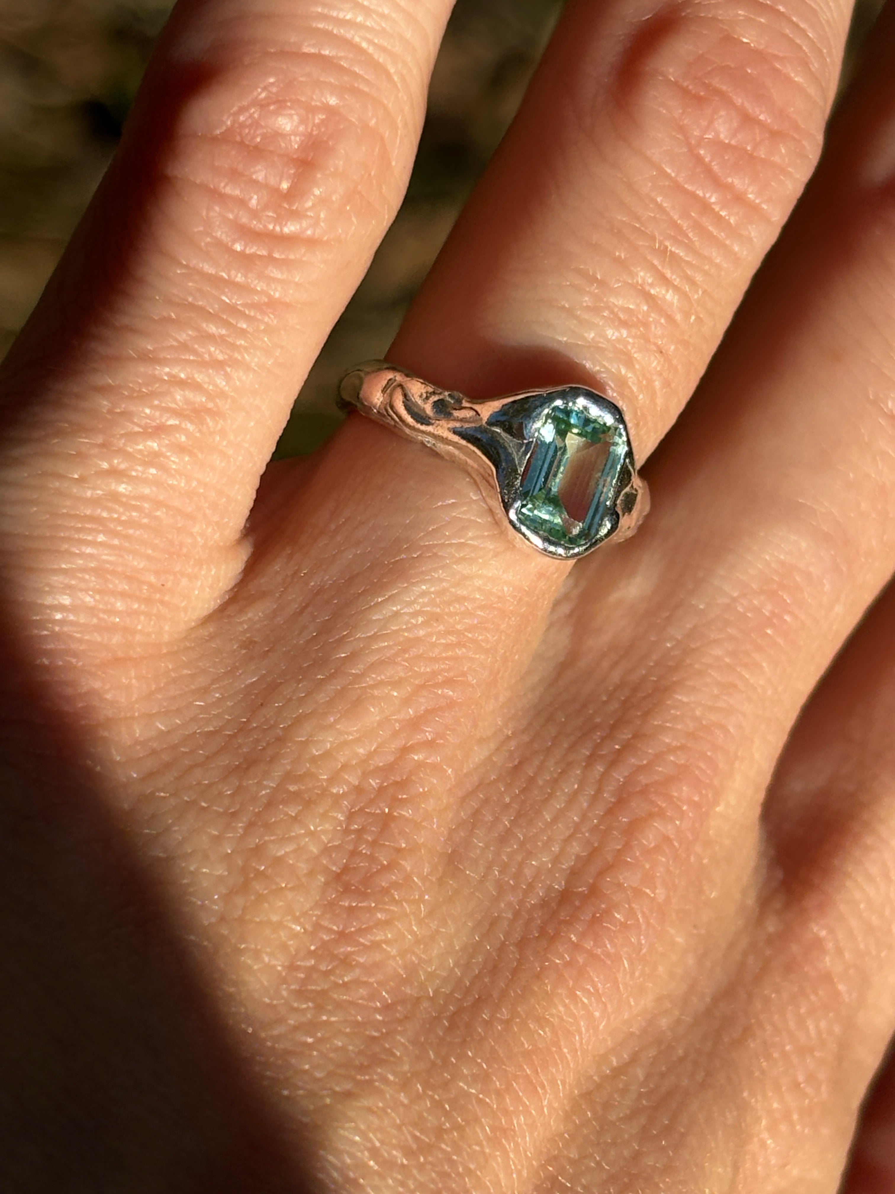 Swirl ring