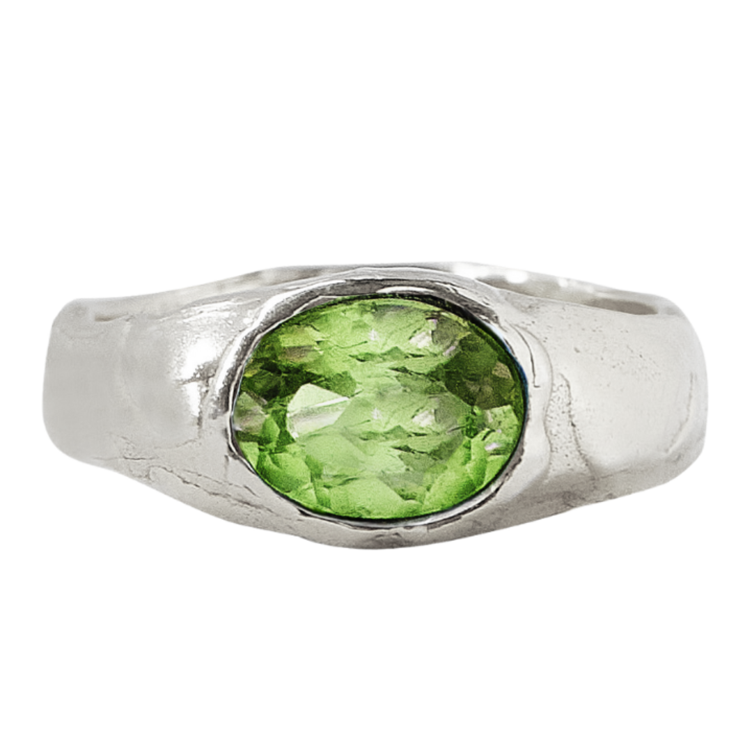 George ring peridot